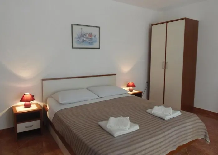 Apartment In With Sea View, Balcony, Air Conditioning, Wifi 4623-6 *